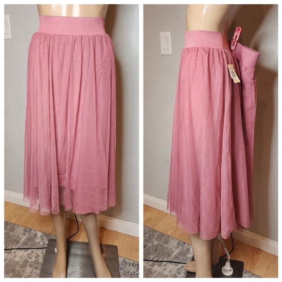 NWT Torrid Mauve Pink Pleated Mesh Midi Skirt Pull On Stretch Size Large XL (0) - Picture 3 of 14